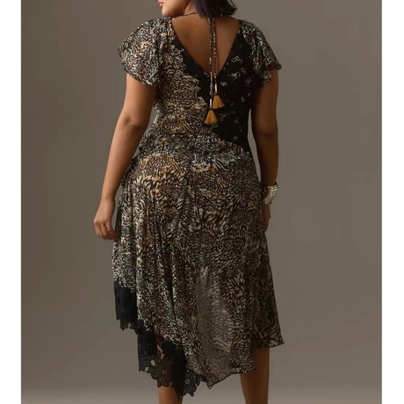 NWT Anthropologie Beautiful Ruffle Lace V neck Dress Size 2 - Picture 8 of 13